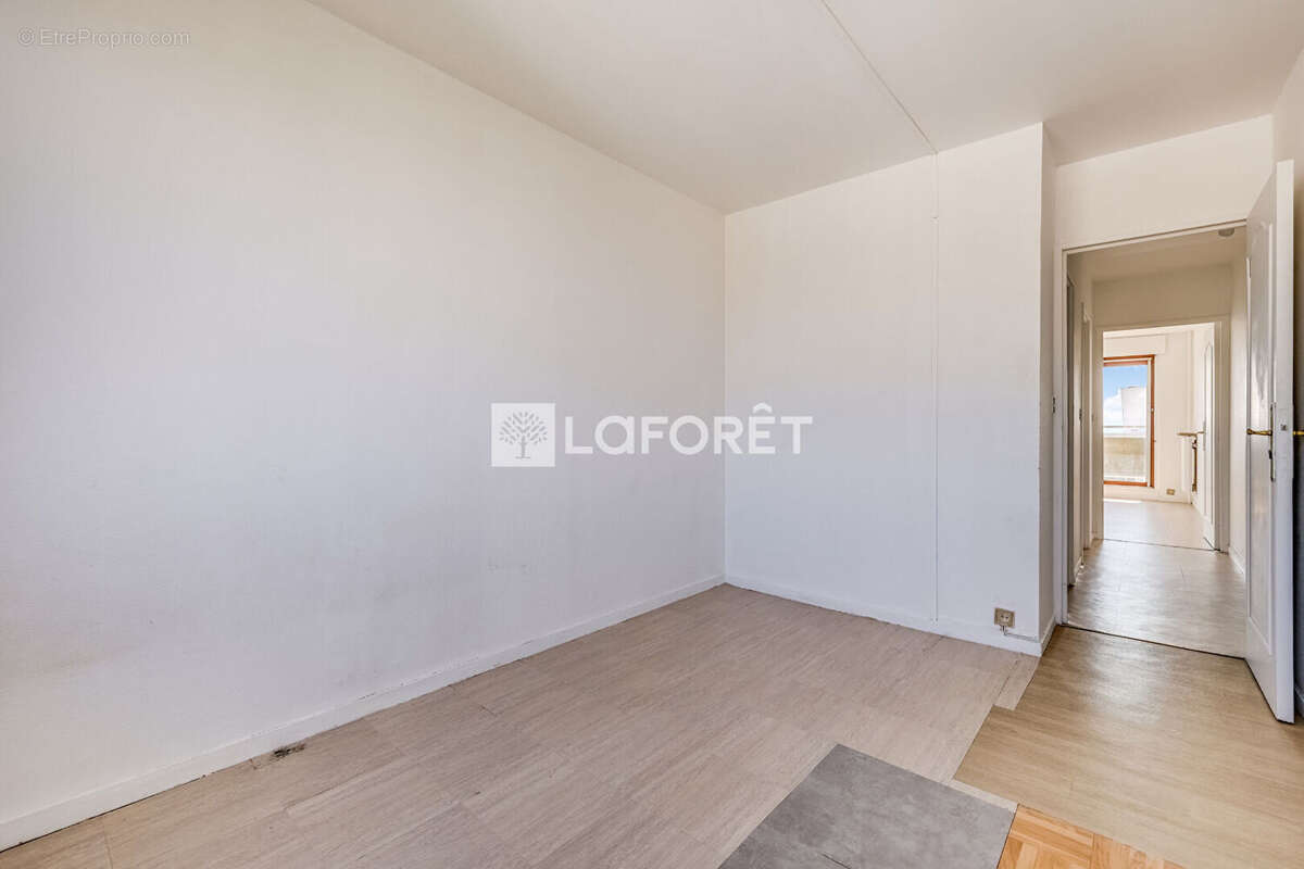 Appartement Paris 3 pièces 68 m2 avec vue panoramique sur monuments - photo 13