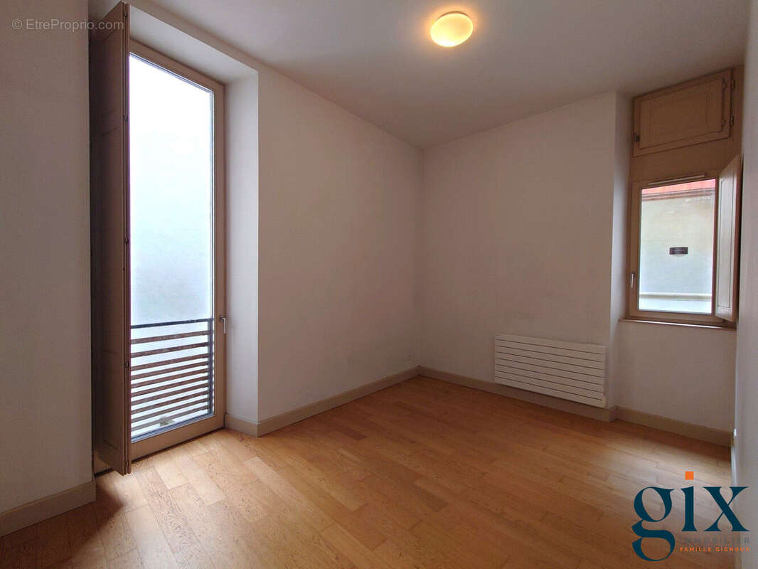 Appartement 84 m² à Grenoble  - photo 9