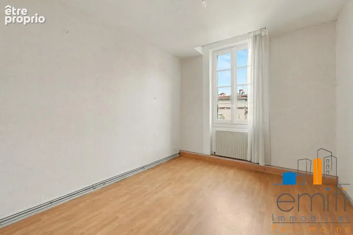 T4 de 93 m² Carrez + 12 m² de loggia vitrée – Carmes / Esquirol - Rue des Couteliers - photo 8