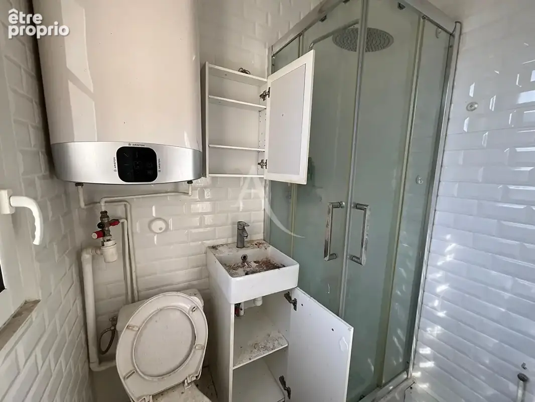 Studio à rénover 15m2 - Beau potentiel - photo 8