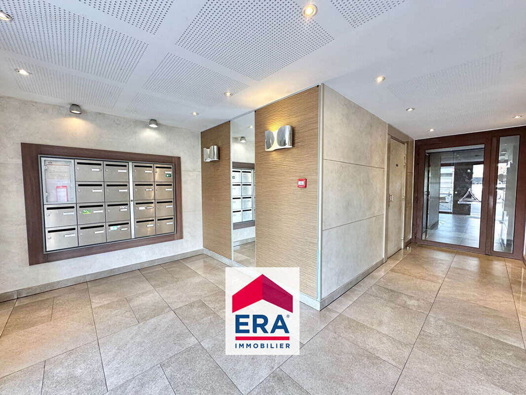 Appartement à SARTROUVILLE