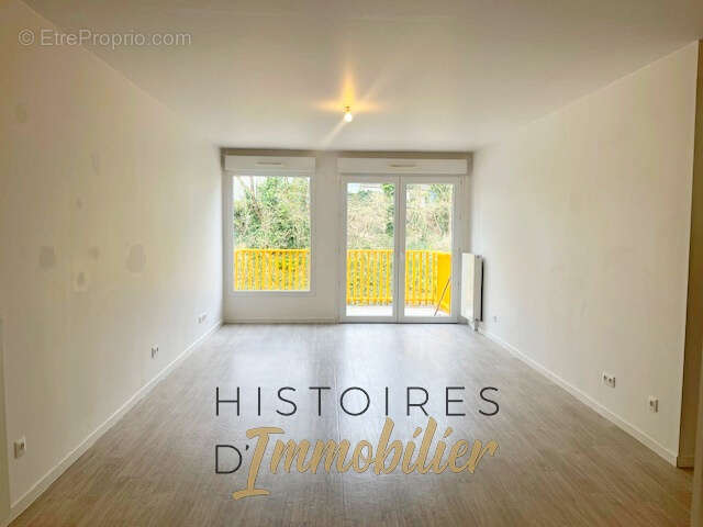 Appartement à PETIT-COURONNE