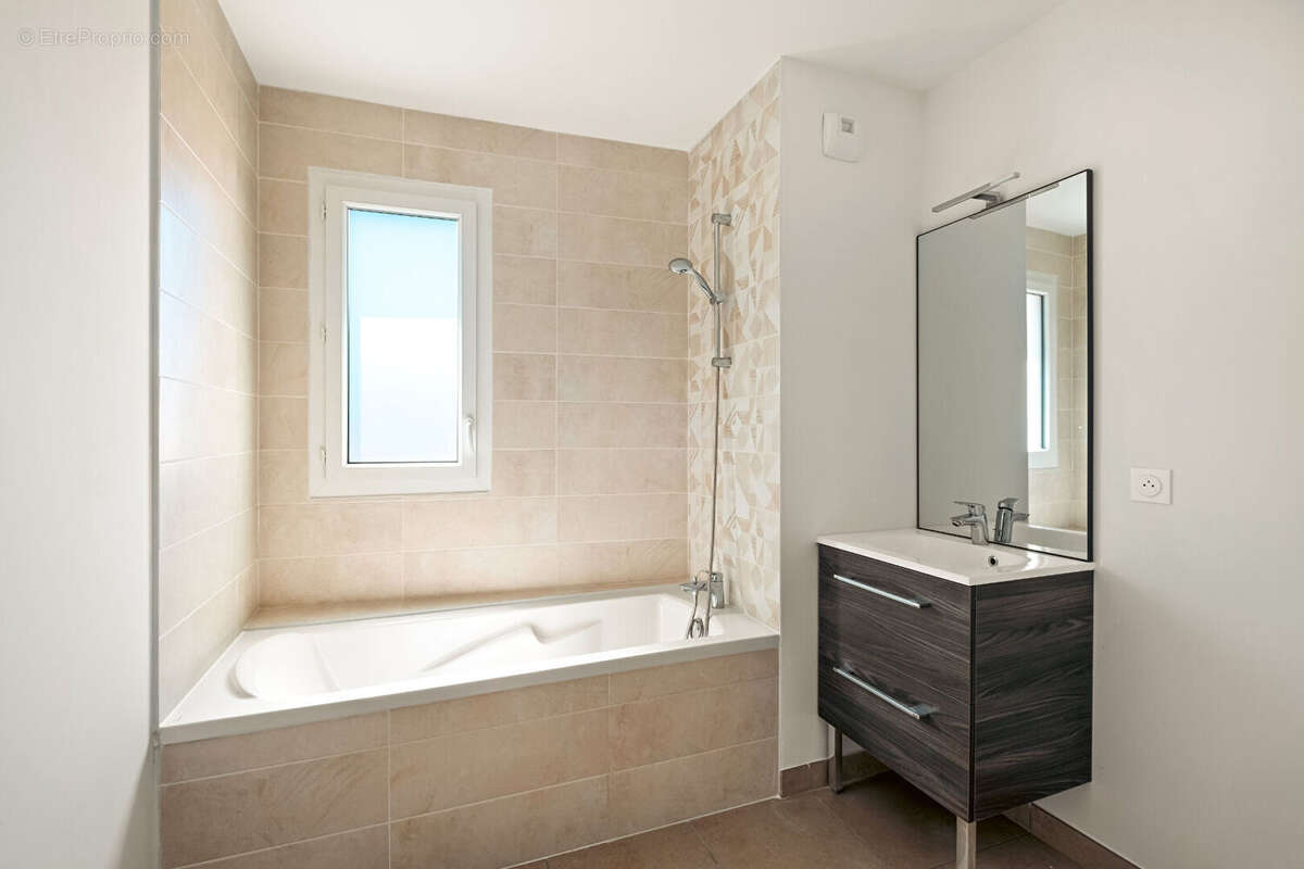 Appartement à BOURGOIN-JALLIEU