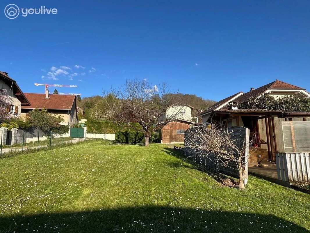 Maison à VETRAZ-MONTHOUX