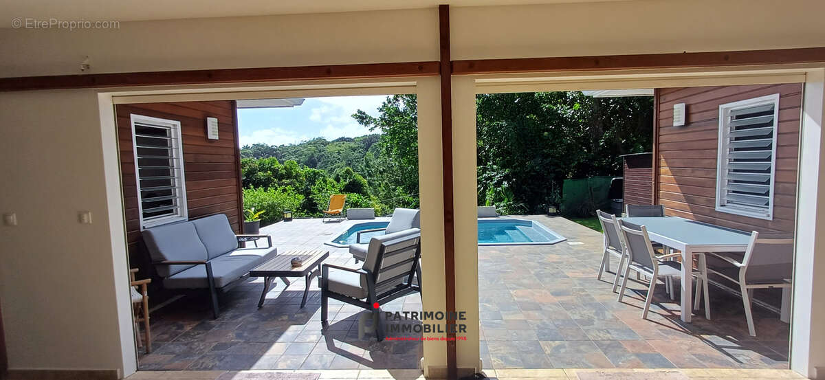 Maison t4 de 95 m2 sur terrain de 1000 m2 avec piscine et vue degagée sur petit bourg - photo 25