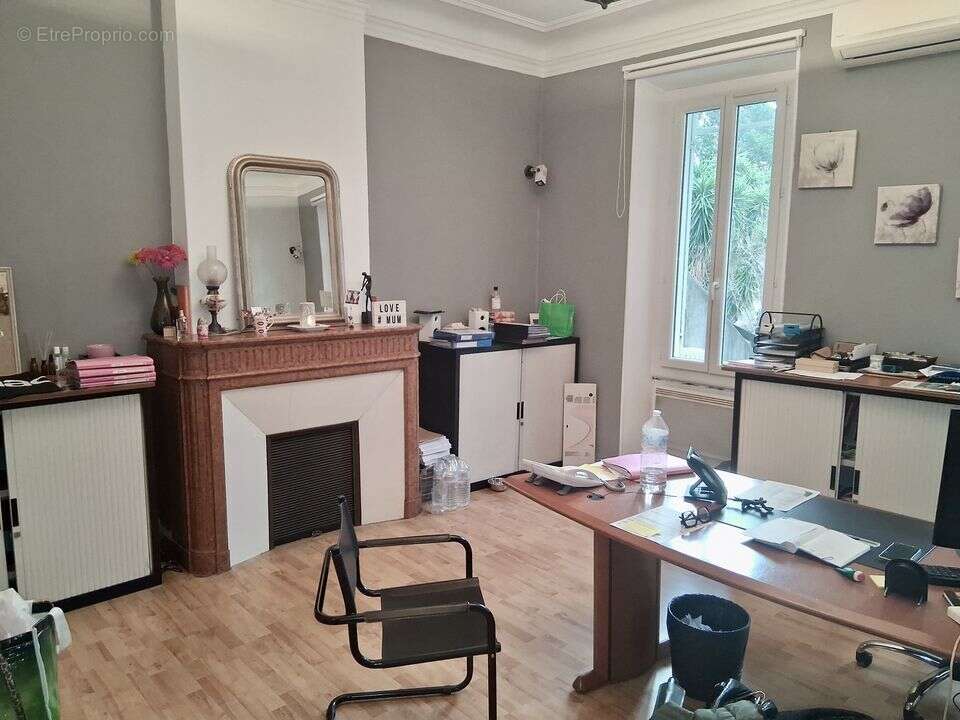 Appartement à MARSEILLE-4E