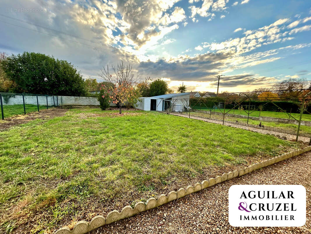 Maison à FARGES-EN-SEPTAINE
