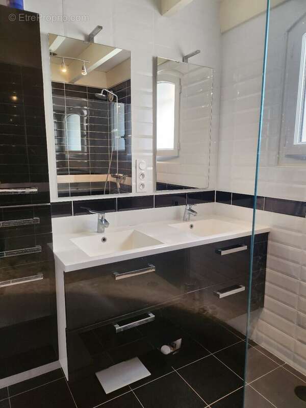 Maison à LES METAIRIES