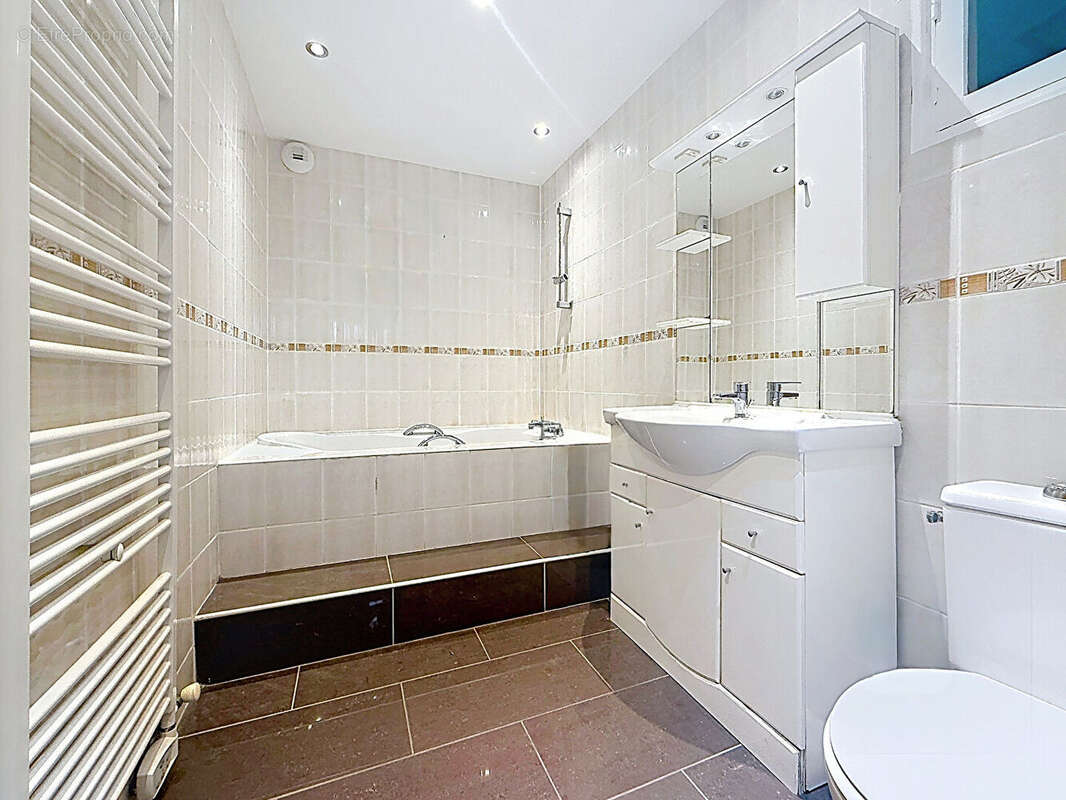 Maison Ruy Montceau 5 pièces 160 m2 - photo 7