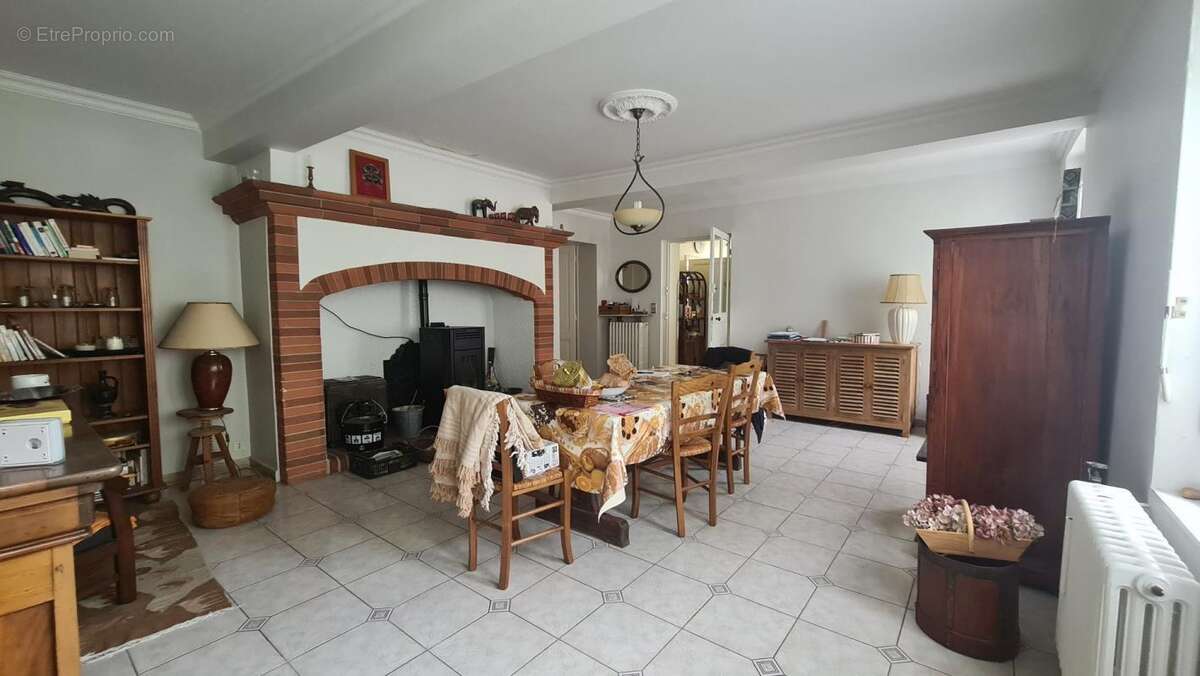 Maison à CAYRAC