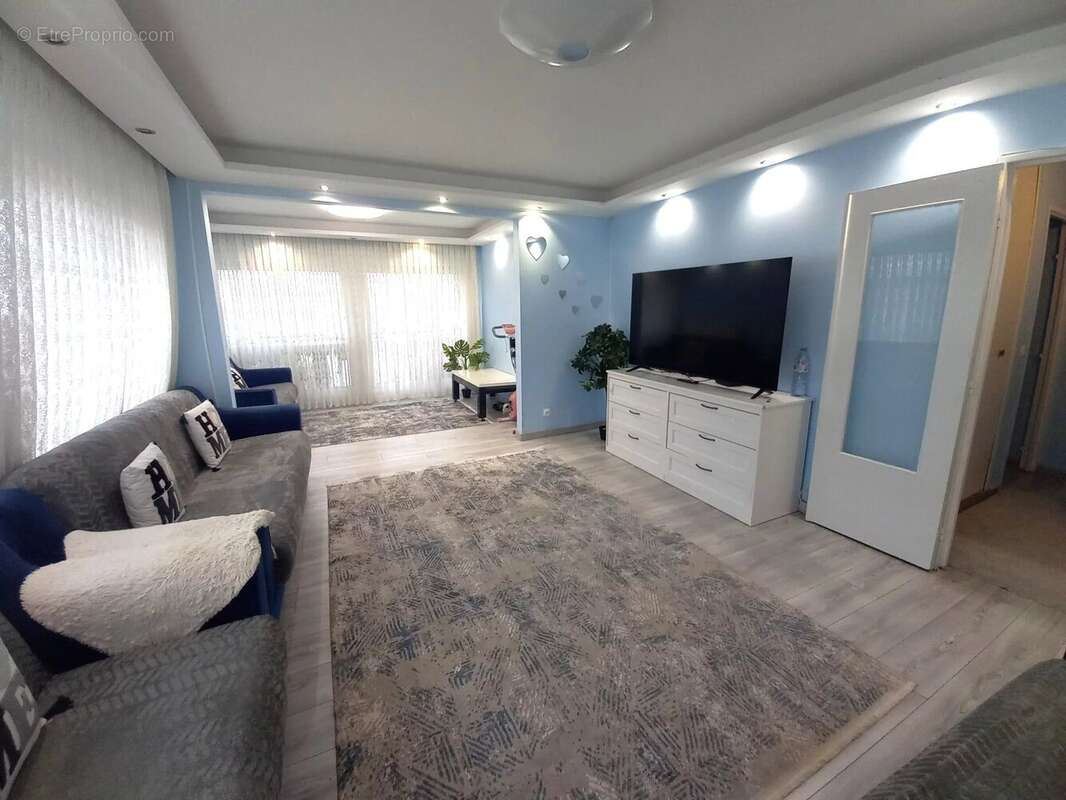 Appartement à CLICHY-SOUS-BOIS