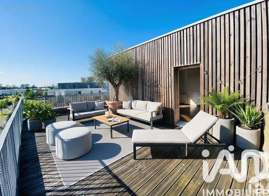 Photo 1 - Appartement à VILLENAVE-D'ORNON