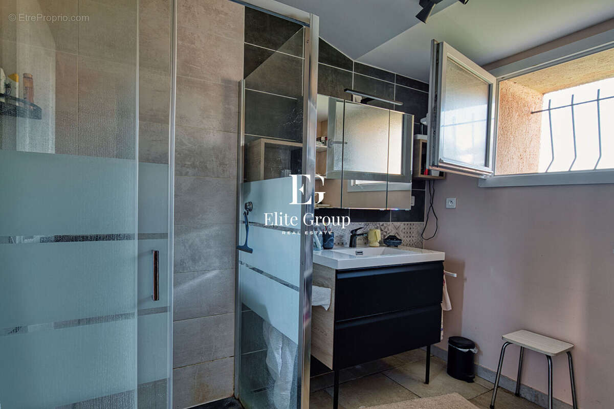 Maison à SAINT-NAZAIRE-SUR-CHARENTE