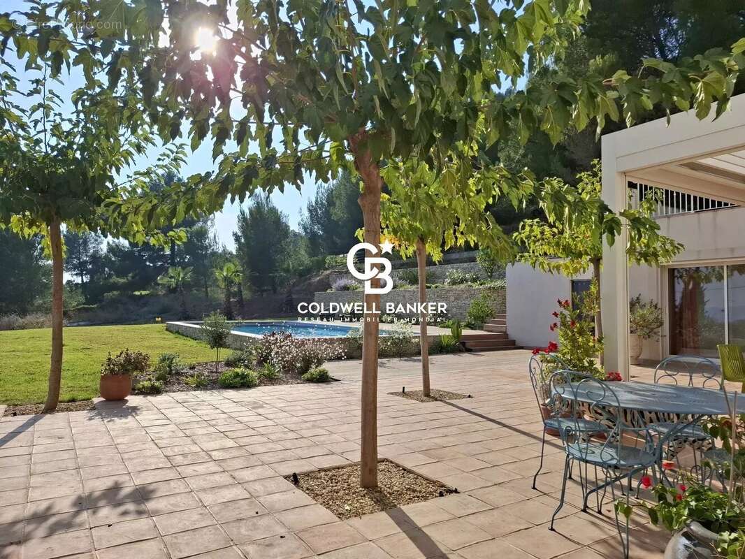 Maison à CARQUEIRANNE