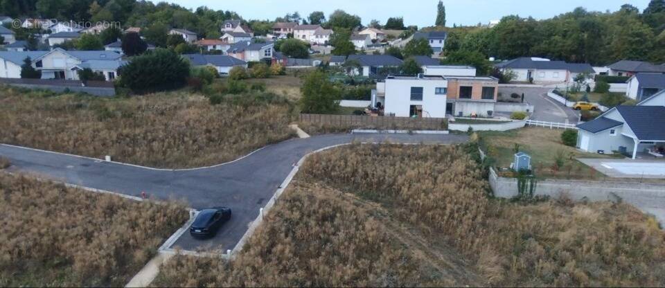 Terrain à NORROY-LES-PONT-A-MOUSSON