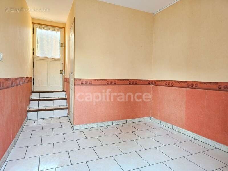 Maison à BOUVAINCOURT-SUR-BRESLE