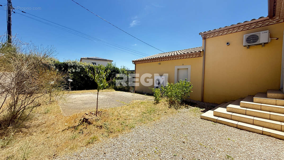 Villa de plain-pied 122 m2 sur parcelle de 1294 M2 - photo 17