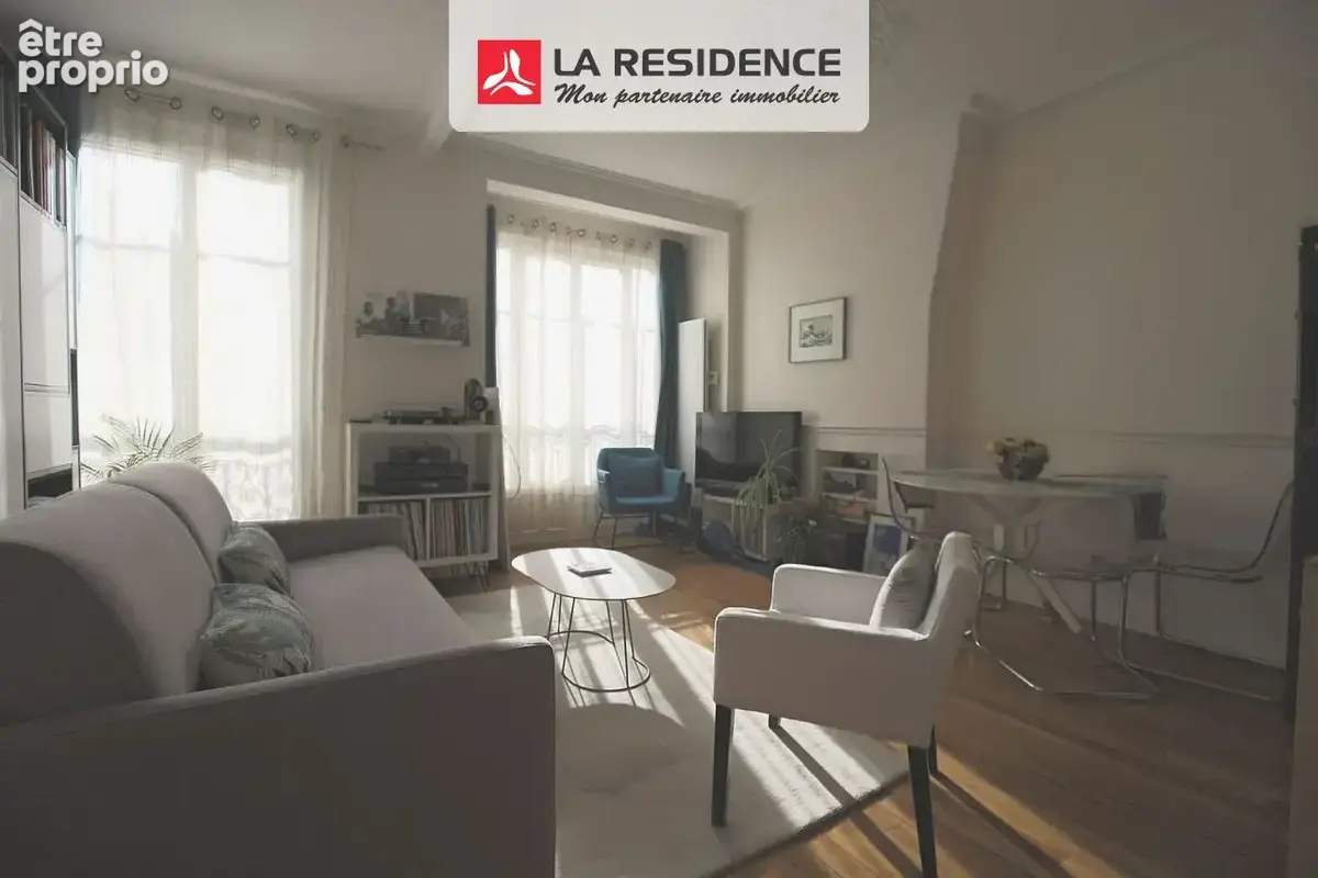 Appartement à PARIS-17E