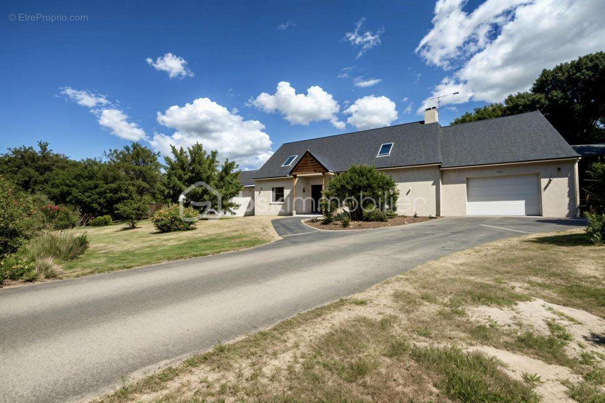 Maison à SAINT-LYPHARD