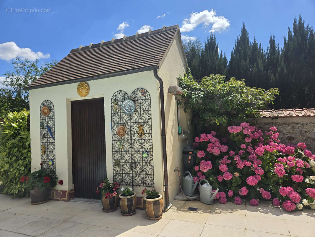 Maison à SAINT-SAUVEUR-SUR-ECOLE