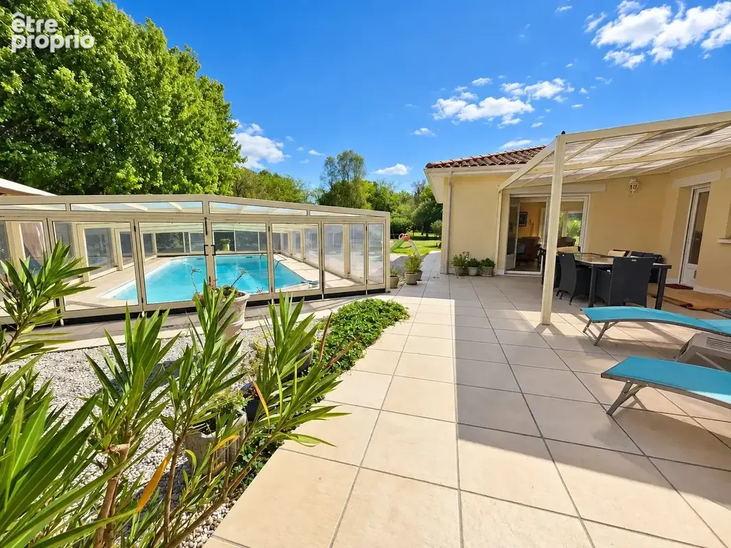 Photo Maison à Etauliers au prix de 297 000€