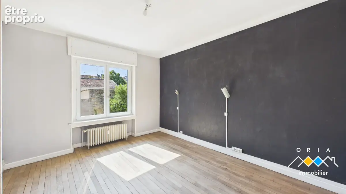 CHARMES - Appartement 6 pièces 143 m2 - photo 10