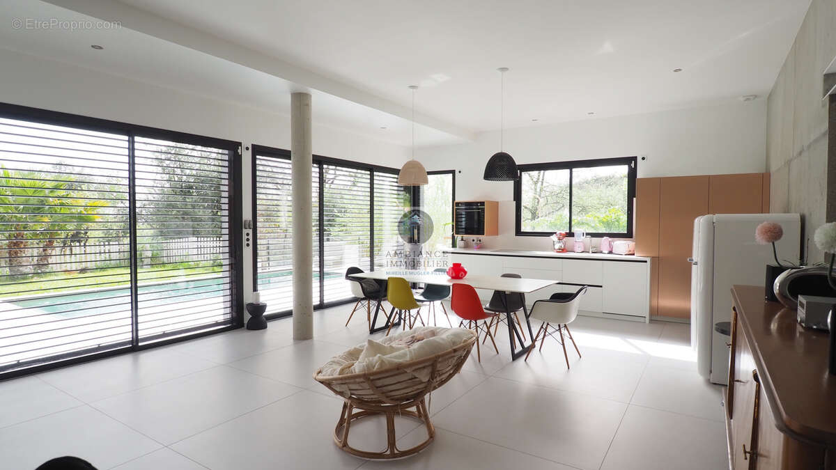 Maison à SAINT-PERAY