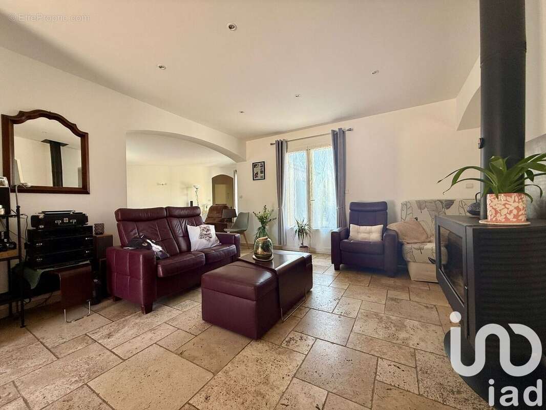 Photo 5 - Maison à TAVERNES