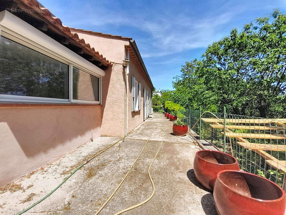 Maison à FLASSANS-SUR-ISSOLE