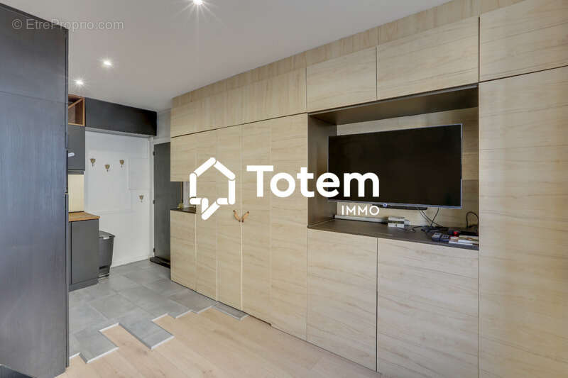 Appartement à NEUILLY-SUR-SEINE