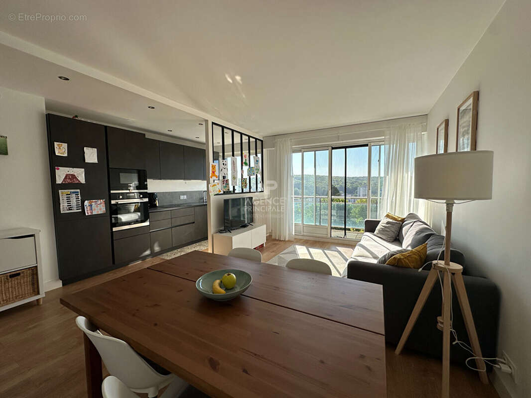 Appartement à CHAVILLE