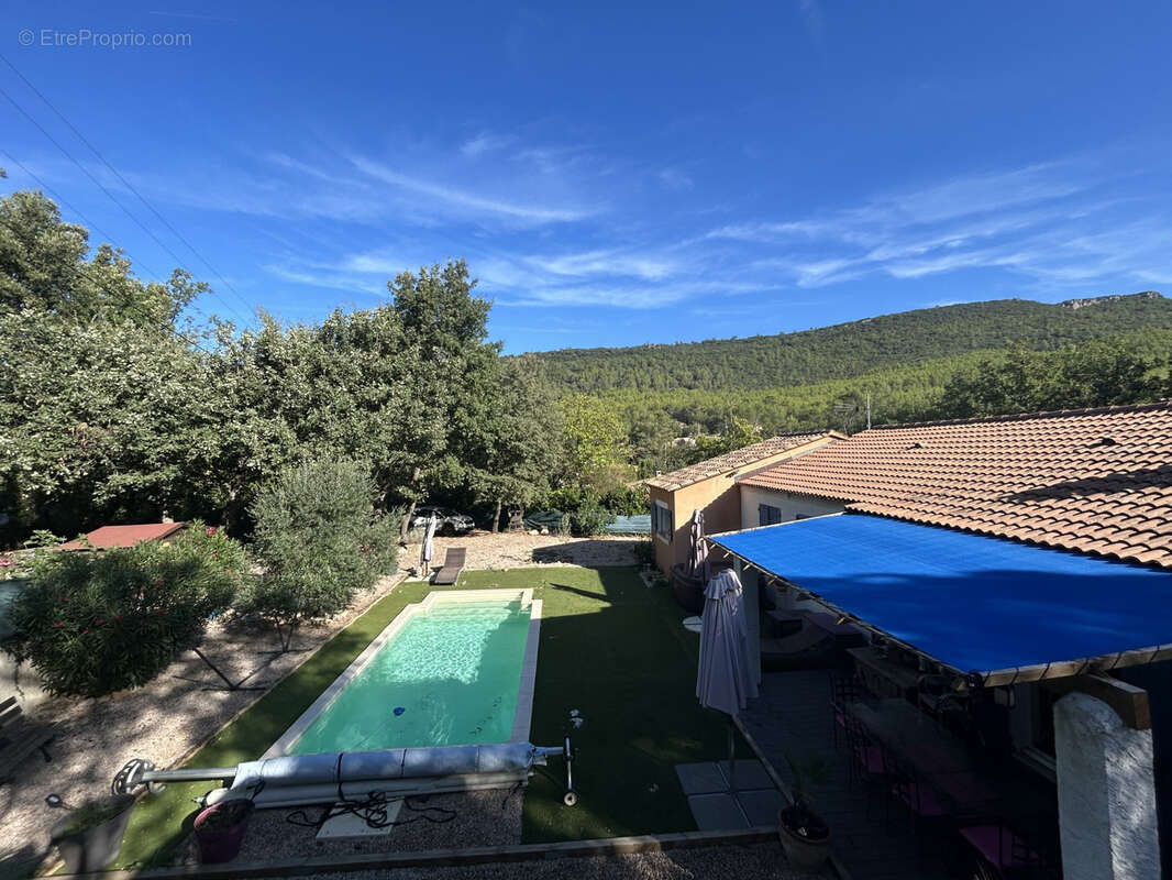 Maison à SAINTE-ANASTASIE-SUR-ISSOLE