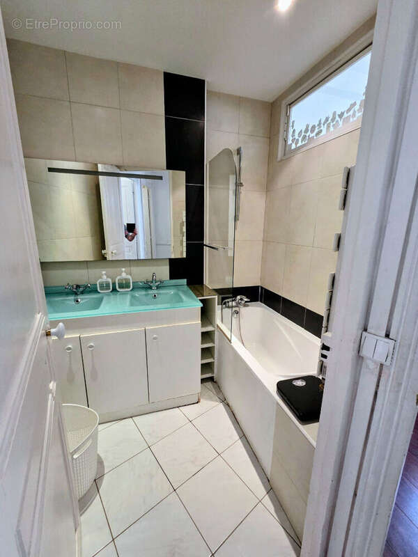 M° Sèvres - Lecourbe  - 6P + Chambre de service - photo 10