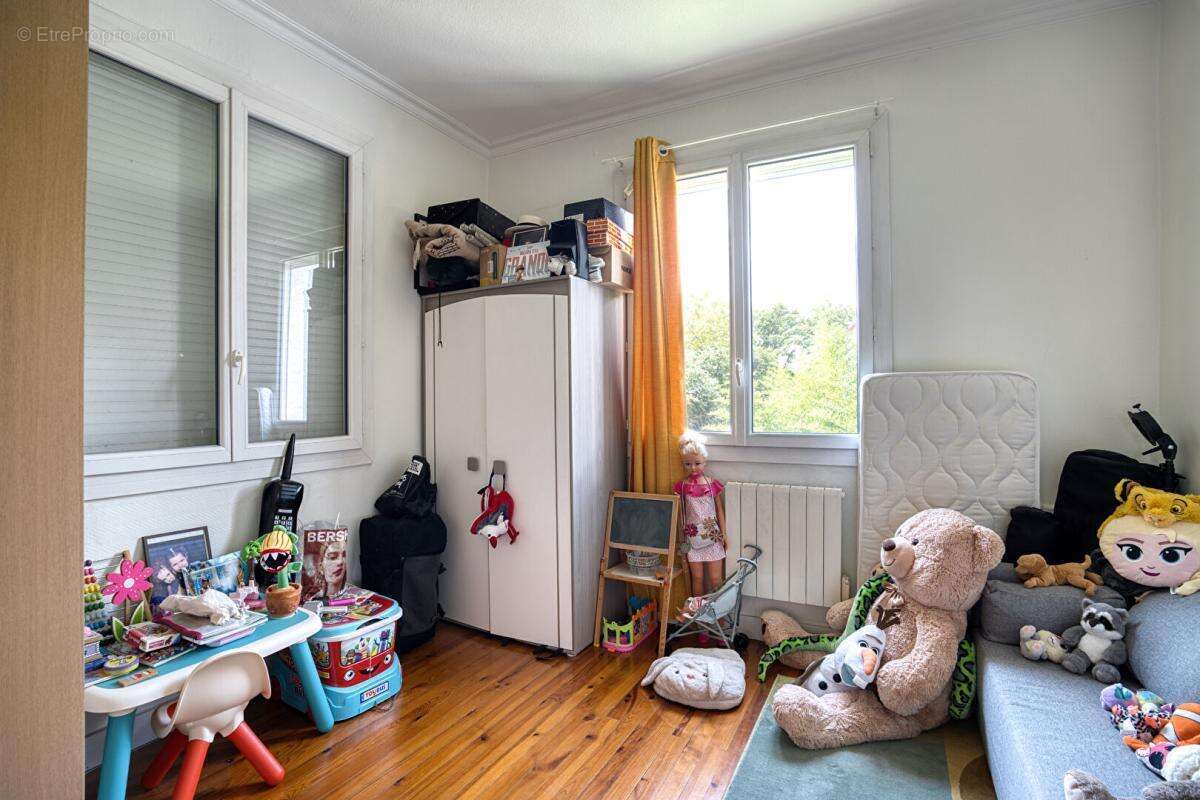 Maison à VAULX-EN-VELIN