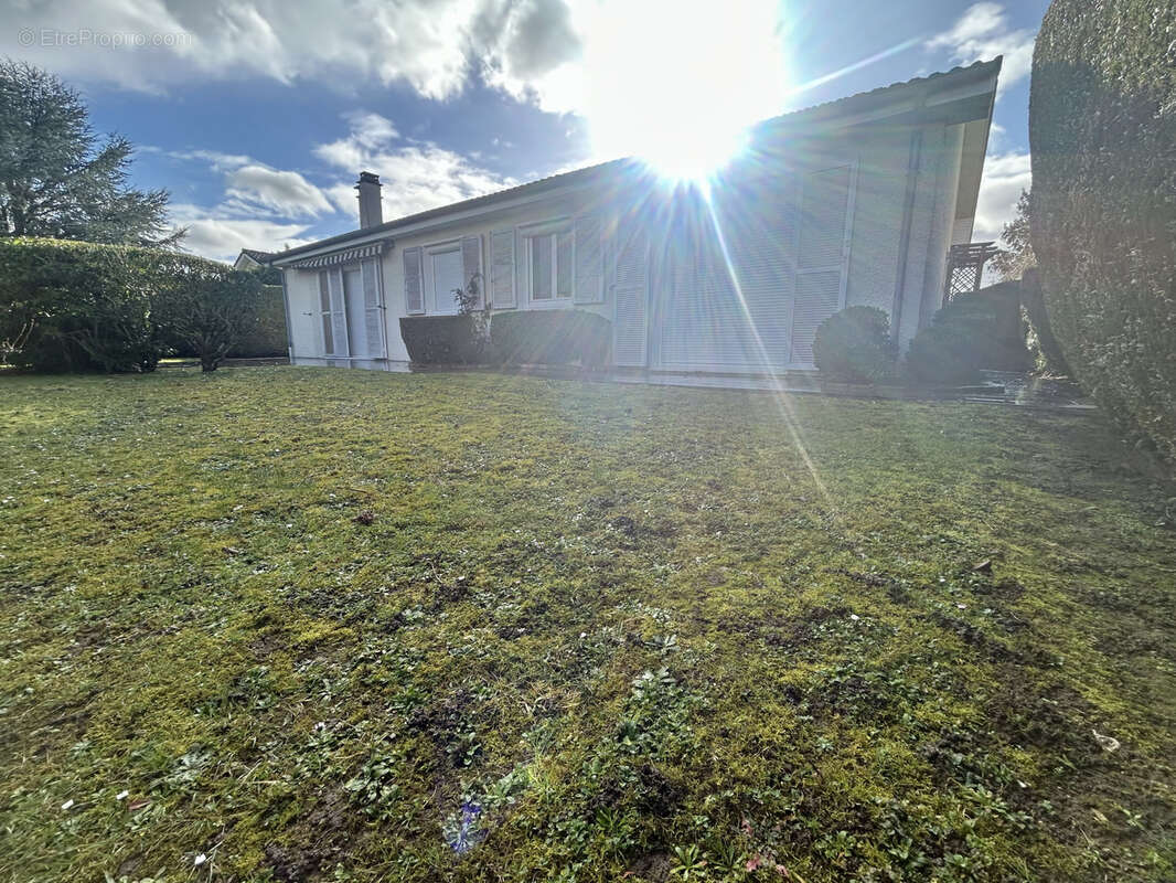 Maison à CLAYE-SOUILLY