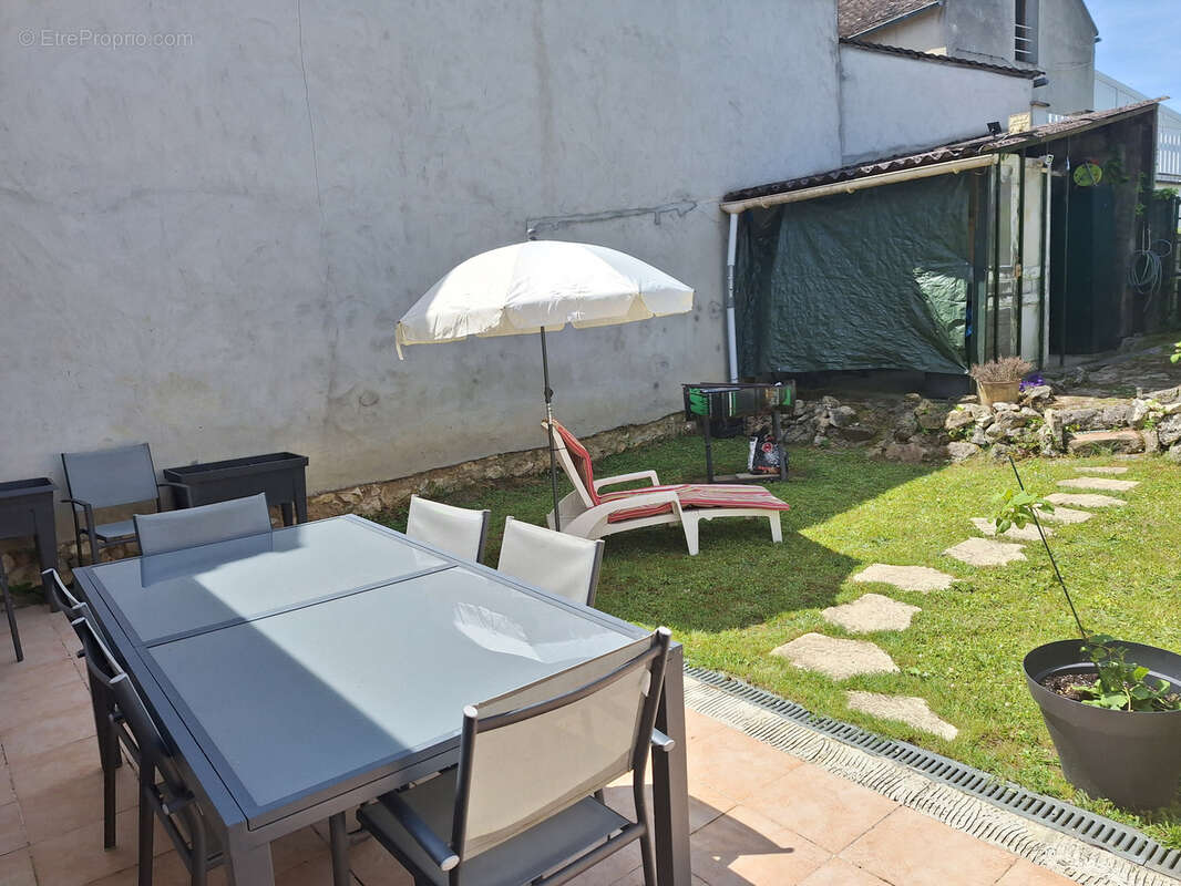 Maison à MONTEREAU-FAULT-YONNE