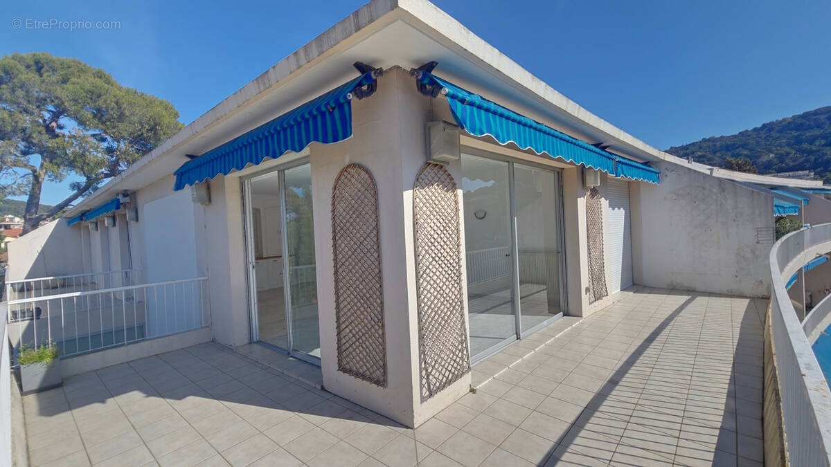 Appartement à LE CANNET