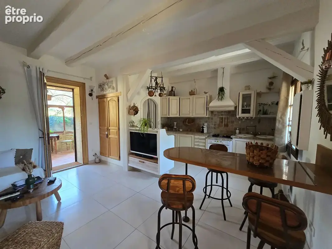 LA BOUILLADISSE- Maison R+1 de type 2 de 66m² environ - photo 8