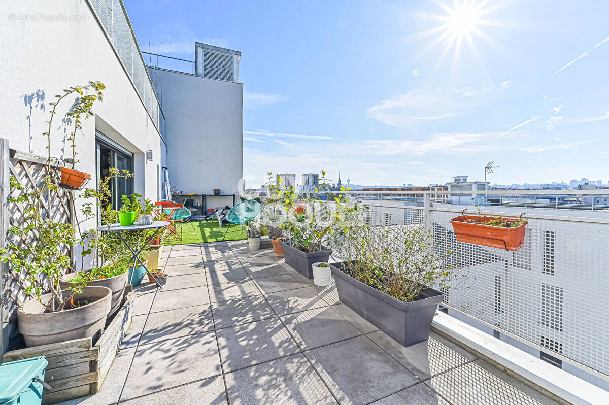 Appartement à AUBERVILLIERS