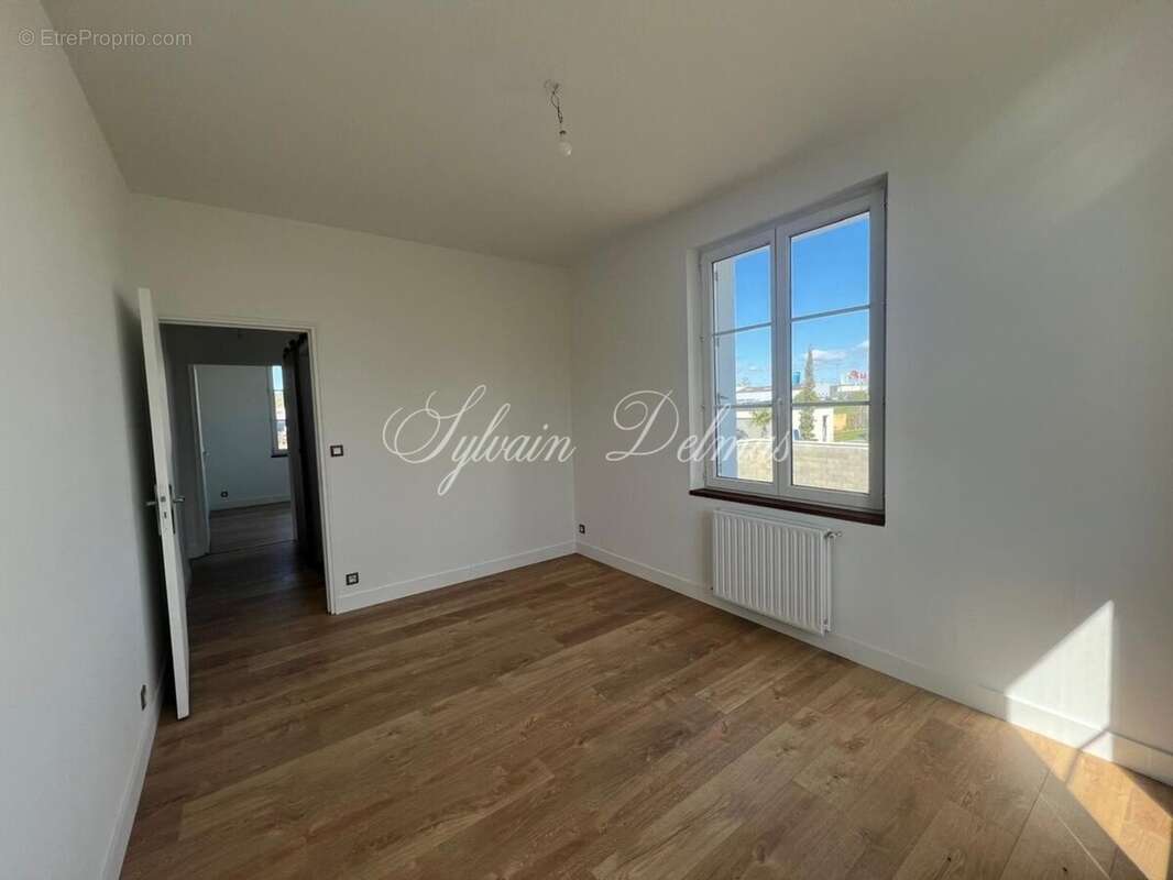 Immeuble à vendre SAINT CYR SUR LOIRE (37) - photo 6