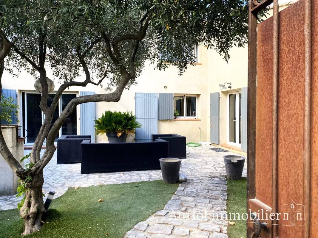 Maison à AURIOL