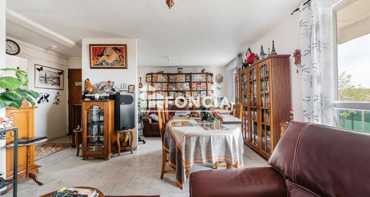 Appartement à SALON-DE-PROVENCE