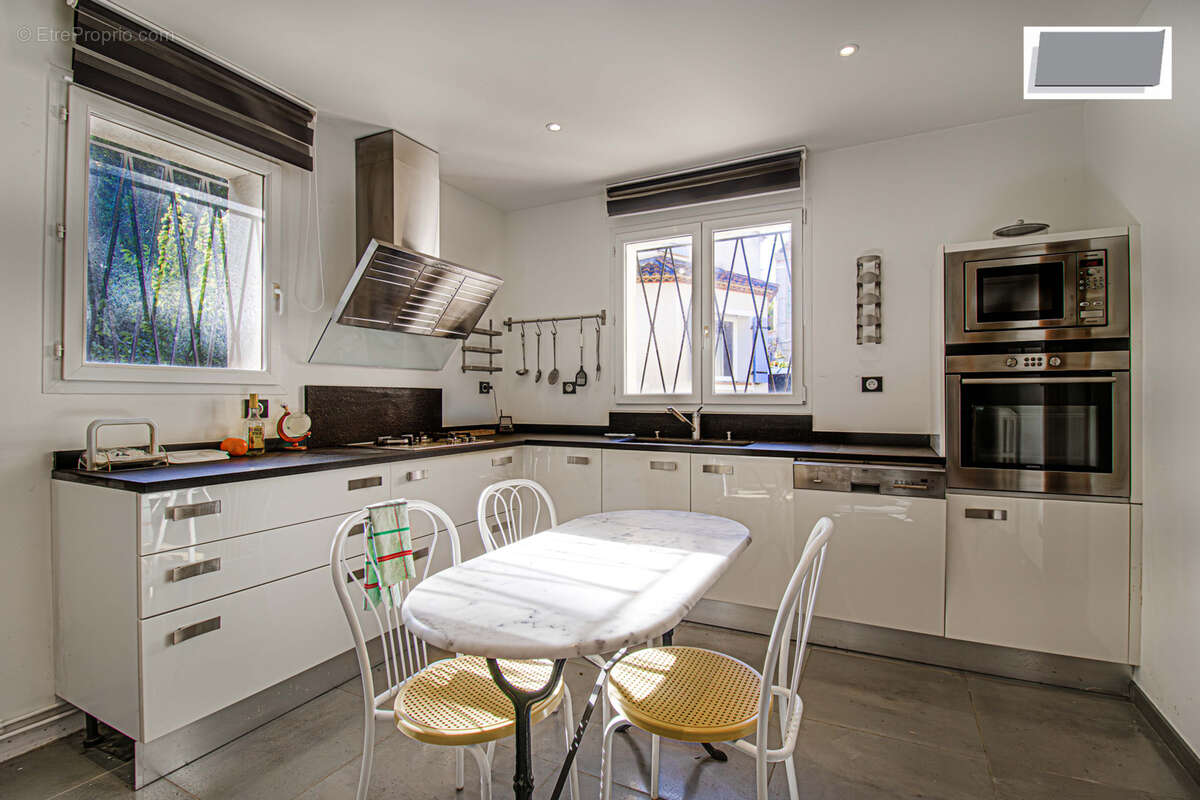 Maison à SIX-FOURS-LES-PLAGES