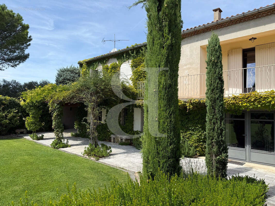 Maison à SAINT-REMY-DE-PROVENCE