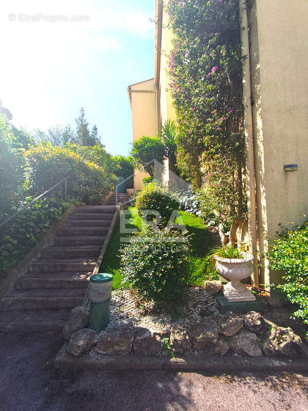 Appartement à LE CANNET