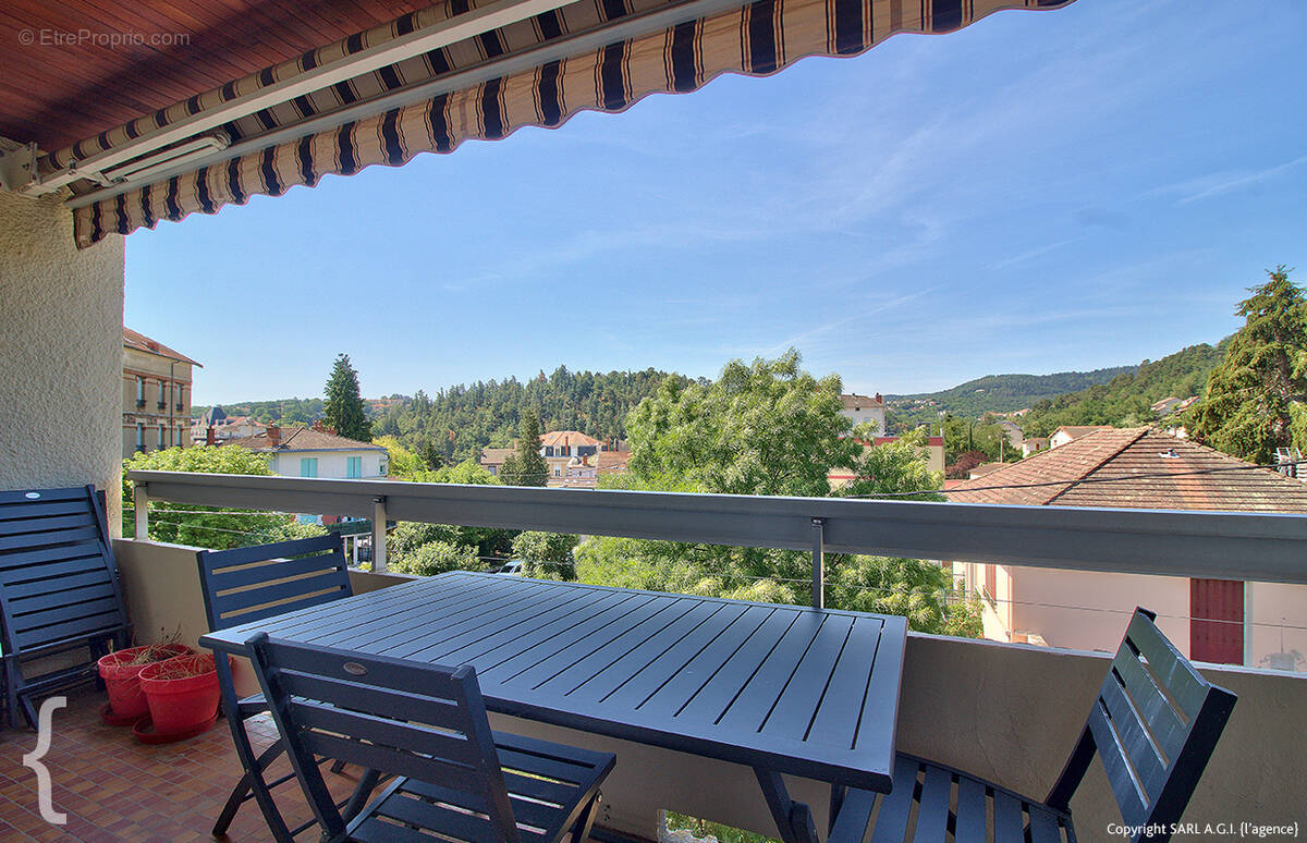 Appartement à CHATELGUYON