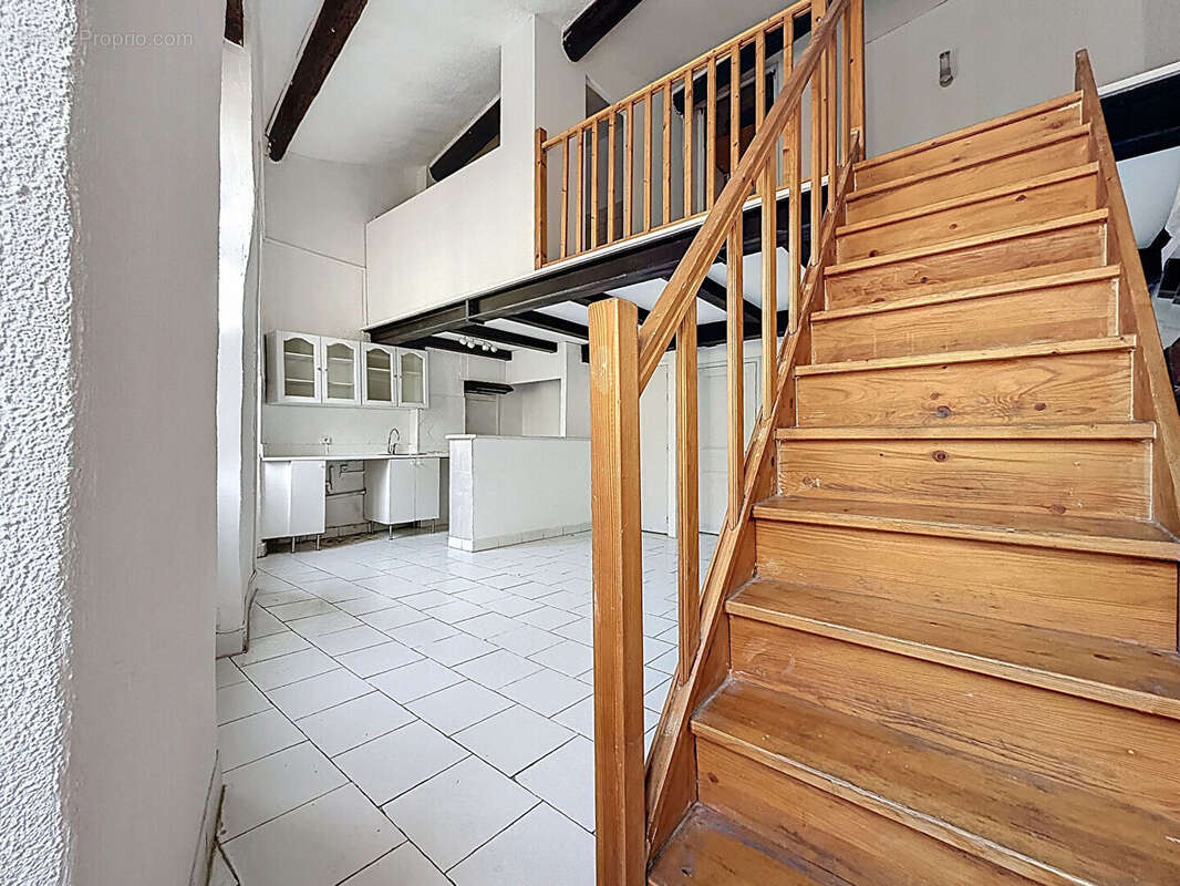 Appartement à MARSEILLE-7E