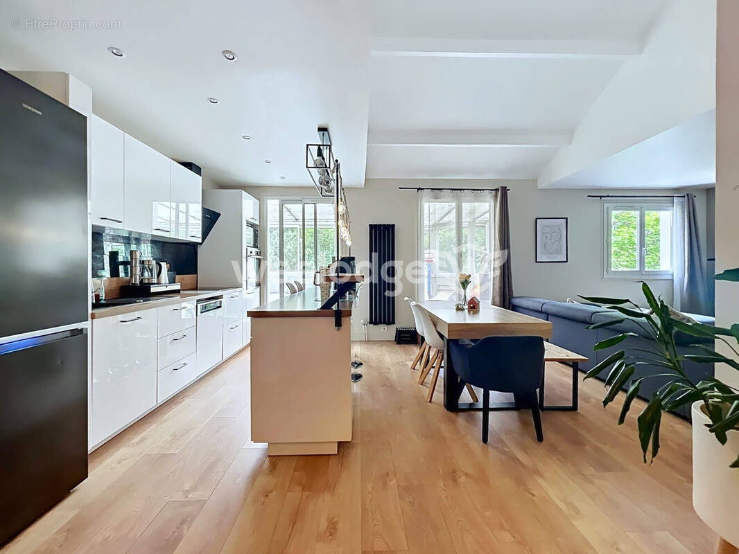 Appartement à ERAGNY