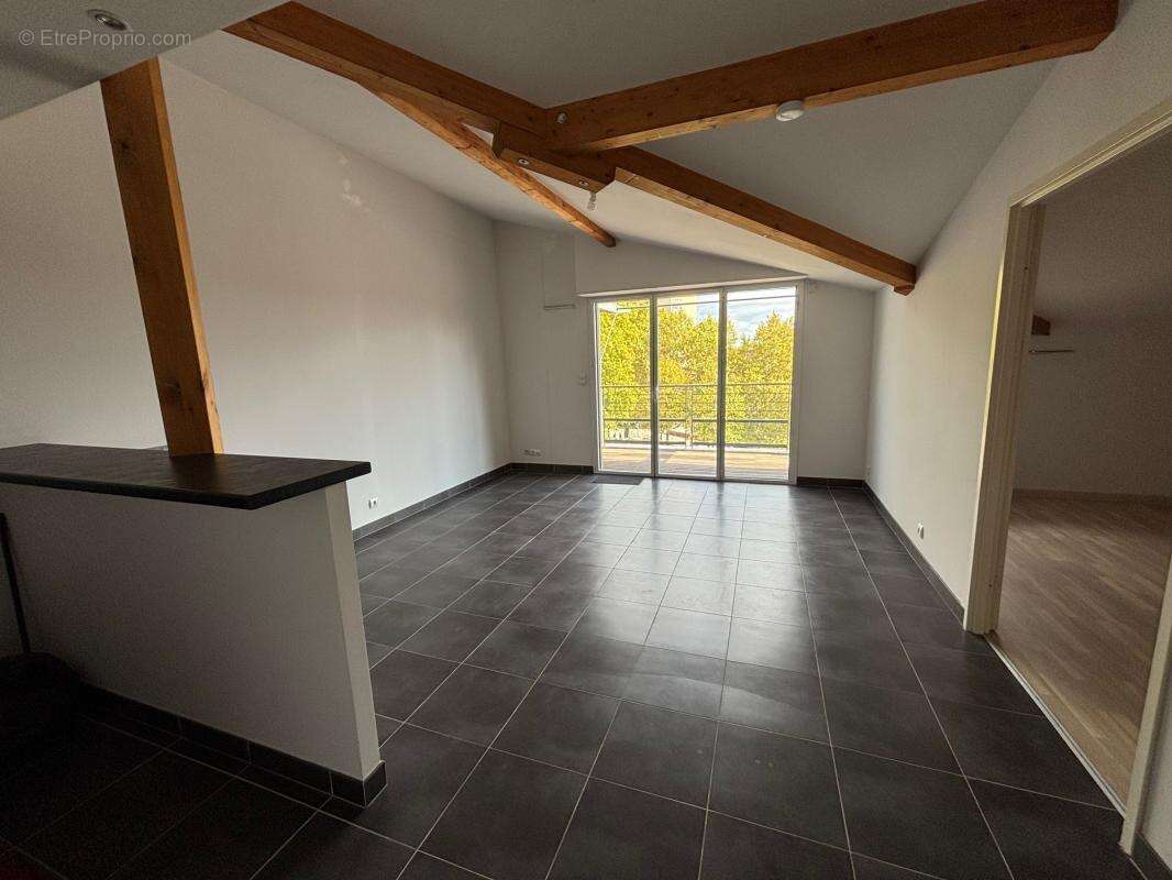 Appartement à vendre – T2 avec terrasse – Quartier des Carmes - photo 5