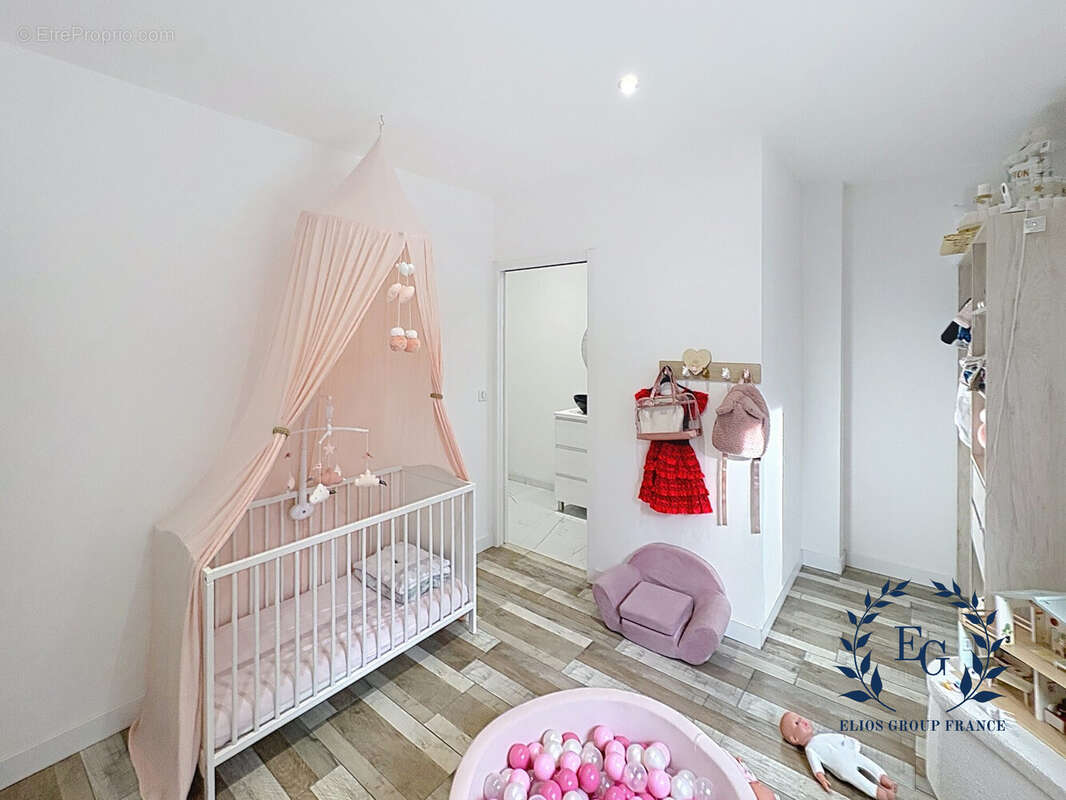 Maison à FLASSANS-SUR-ISSOLE